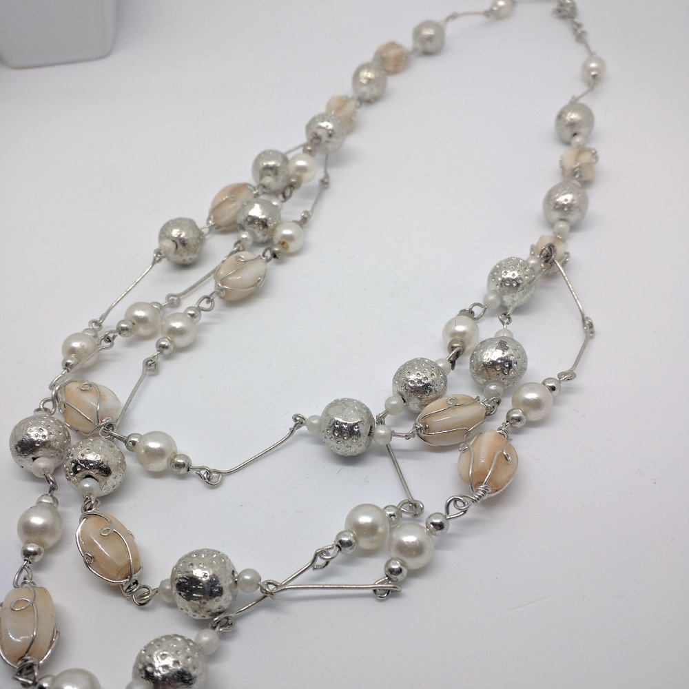 Silver lining necklace